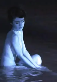 《赞美年长的女人》：岁月雕琢的韵味，致敬成熟女性的别样风情